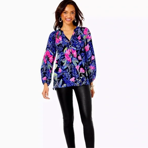 Lilly Pulitzer Elsa Top Size Medium - Picture 8 of 8